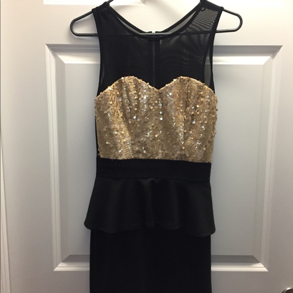 Black and gold dress - Picture 6 of 8